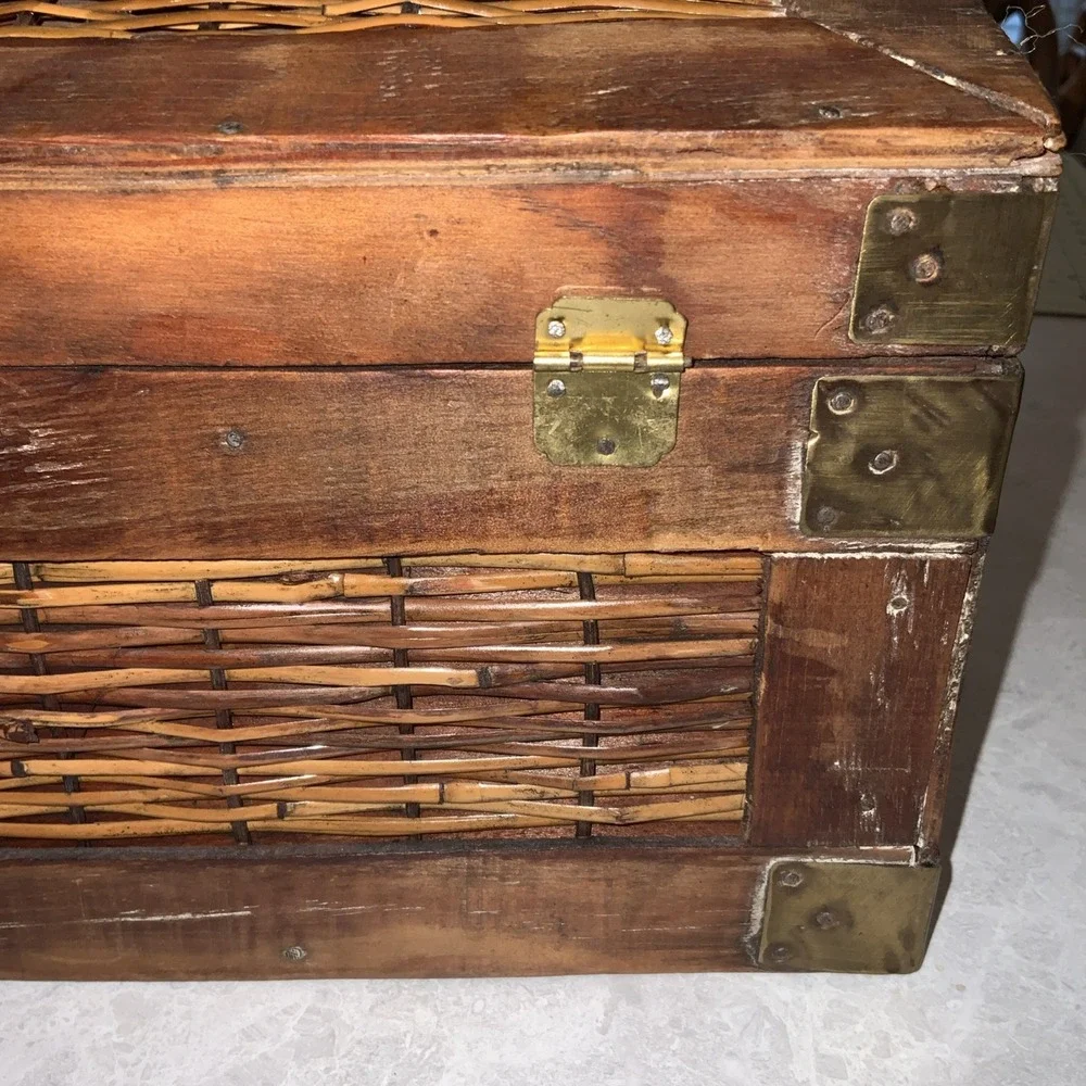 Accent this vintage